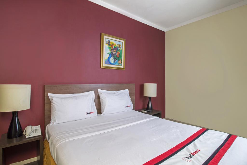 Reddoorz Premium @ Thamrin Kebon Sirih Hotel Jakarta Luaran gambar