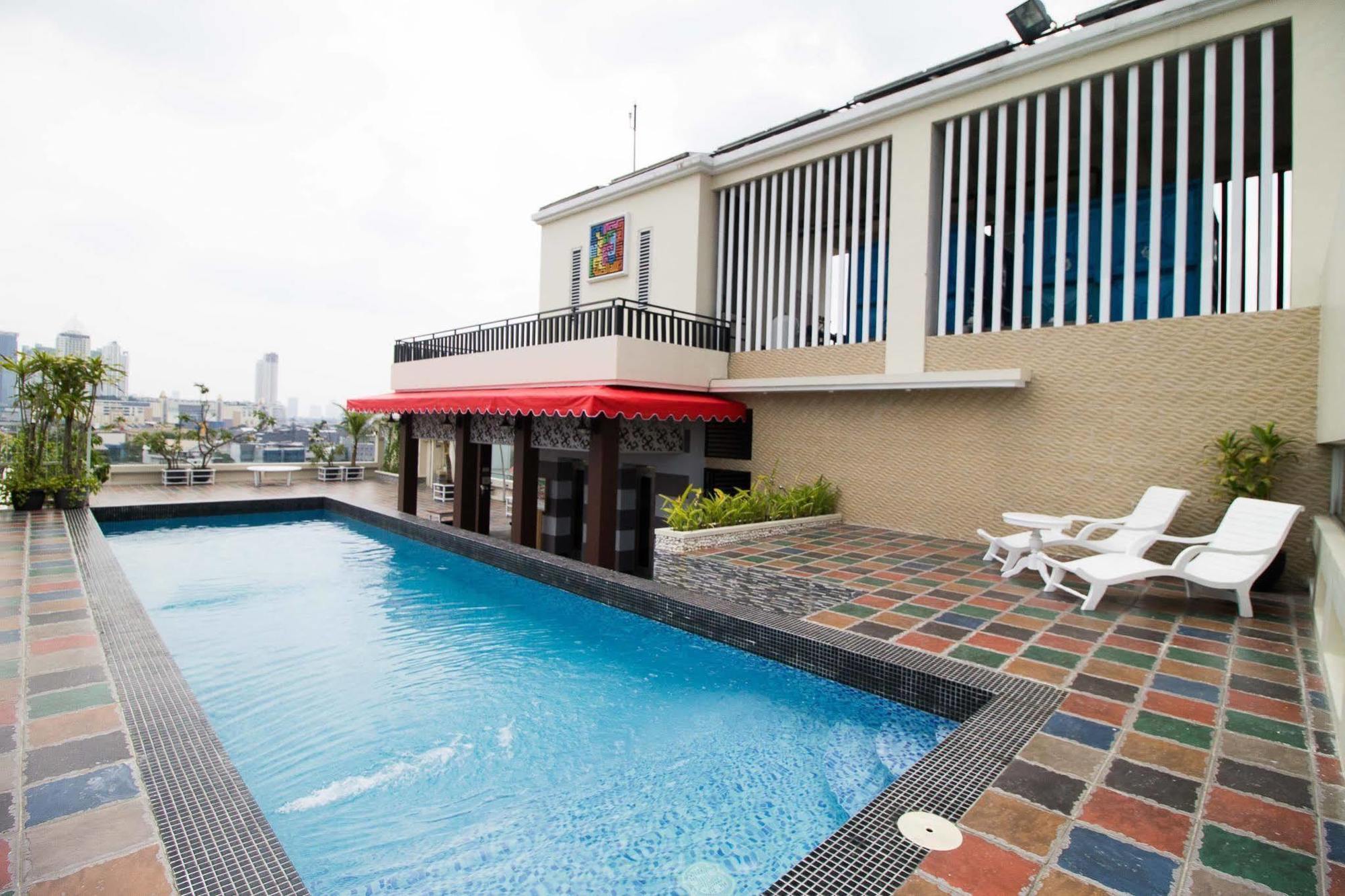 Reddoorz Premium @ Thamrin Kebon Sirih Hotel Jakarta Luaran gambar
