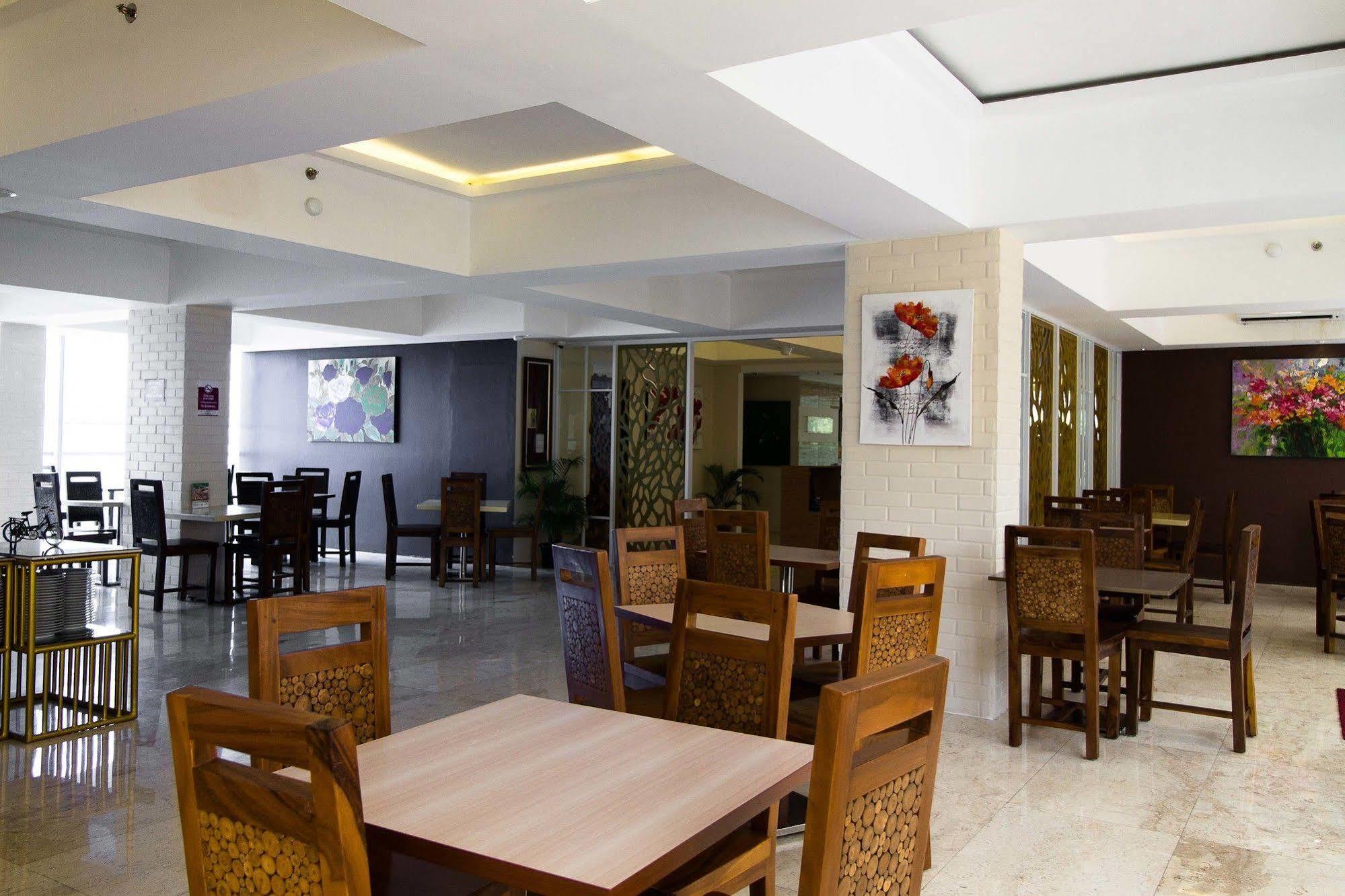 Reddoorz Premium @ Thamrin Kebon Sirih Hotel Jakarta Luaran gambar